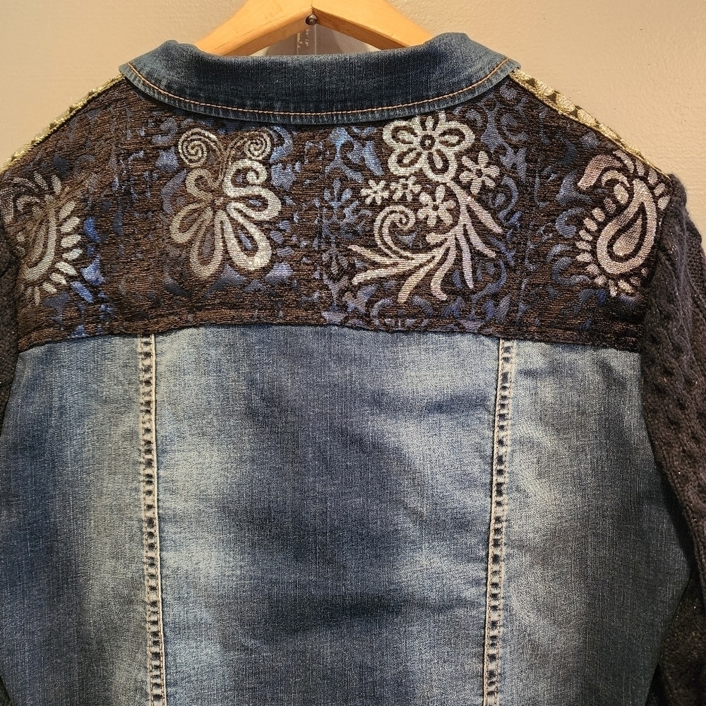 Desigual Denim Jacket with Exotic Embroidery and Ruffle Detail Size 44 - Picture 3 of 10